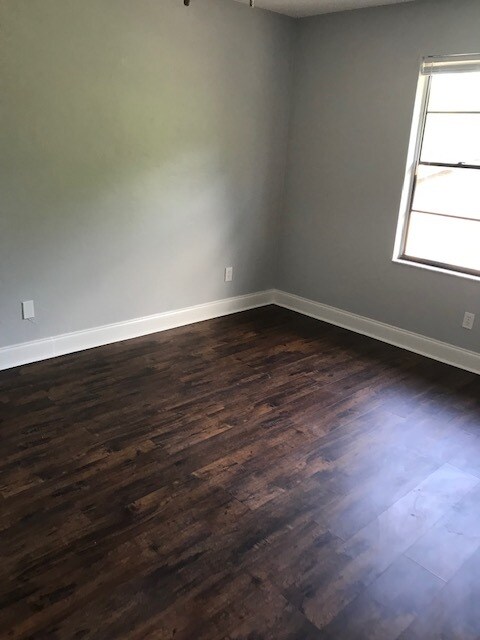 Building Photo - 1595 Megan Bay Cir