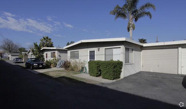 Building Photo - 2316 Elden Ave
