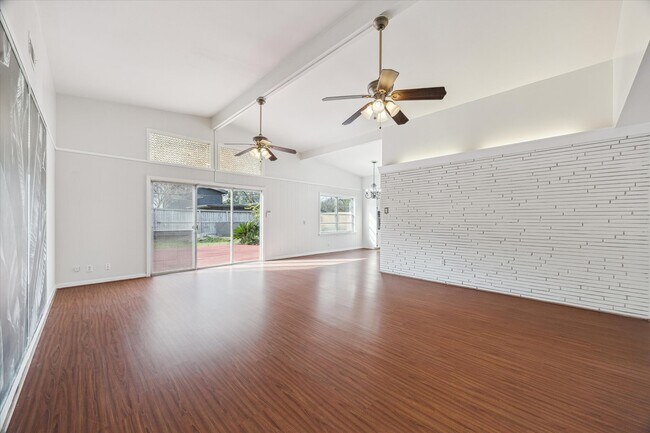 Building Photo - 3310 Longfield Cir