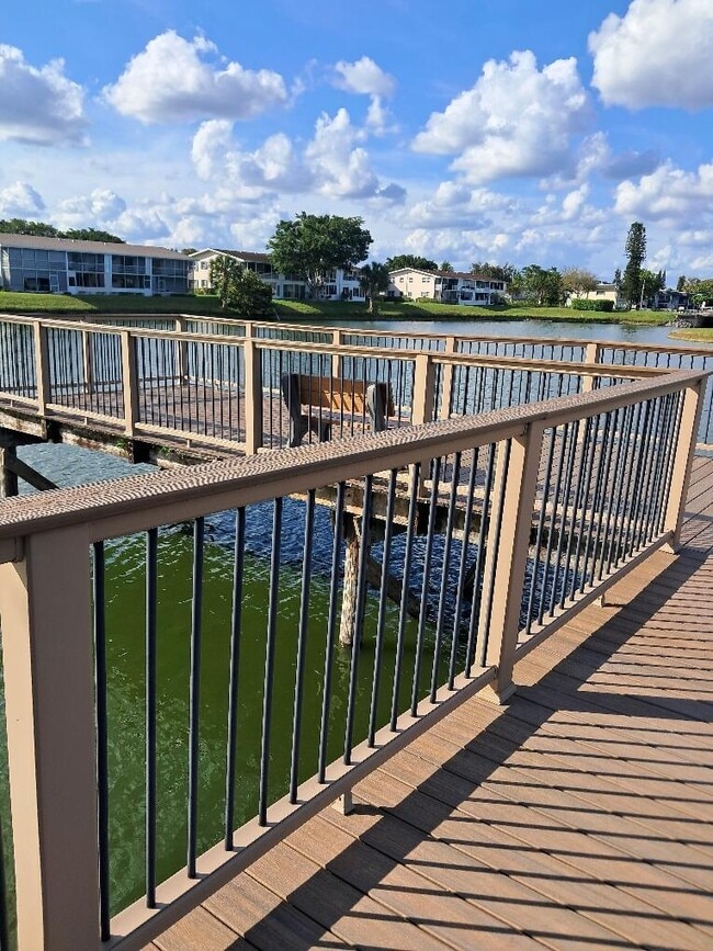 Building Photo - 361 Windsor N