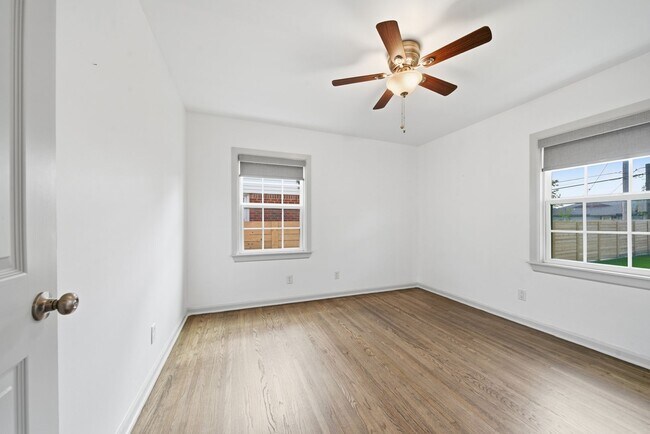 Building Photo - Updated 3 Bed, 1 Bath Home for Lease in Prime Midtown Location!