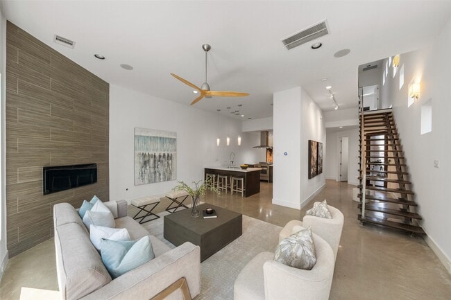 Building Photo - 316 Birdsall St