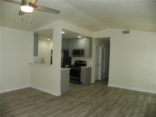 Building Photo - 1306 Colony Creek Dr