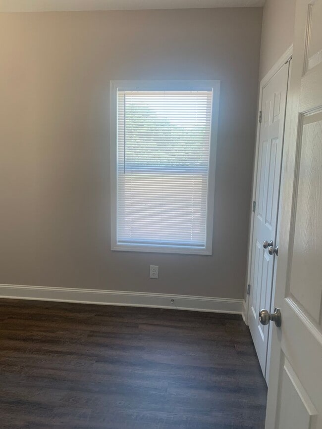 Building Photo - HWY 9 DUPLEX