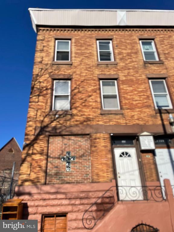 Primary Photo - 3820 N Broad St