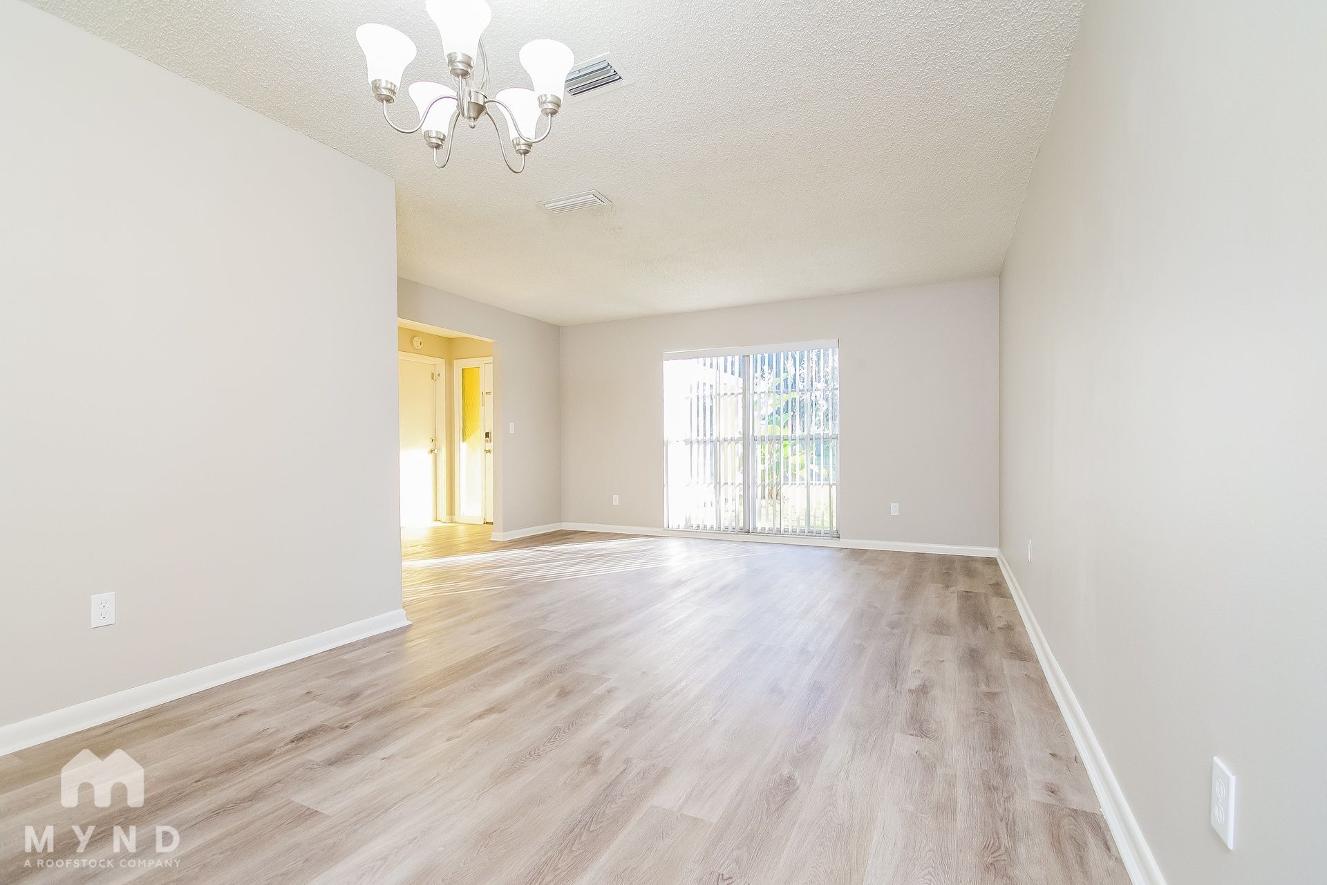 Building Photo - 3929 Oak Hammock Dr