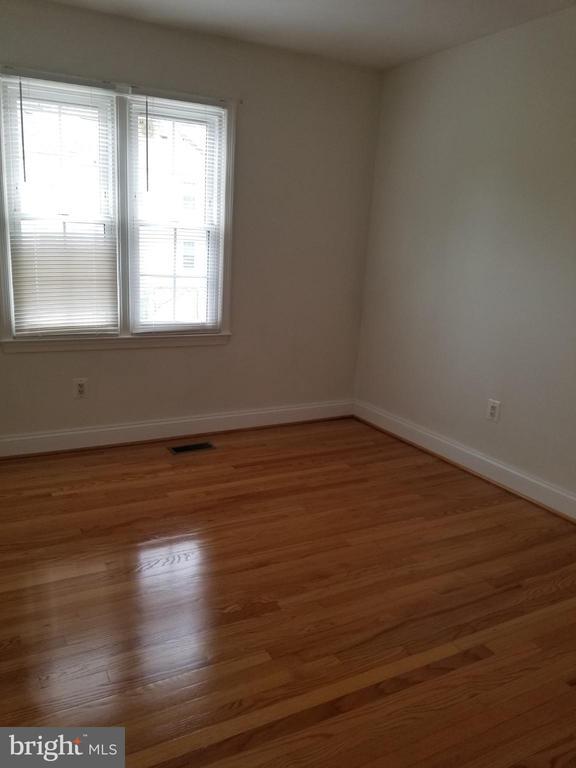 Building Photo - 5467 Lighthouse Ln