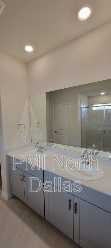 Building Photo - 10609 Potawatomi Ln