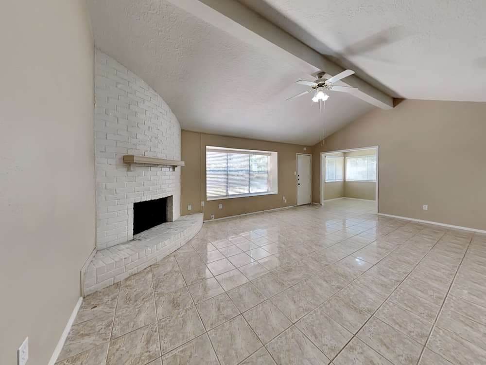 Building Photo - 22606 Meadowgate Dr