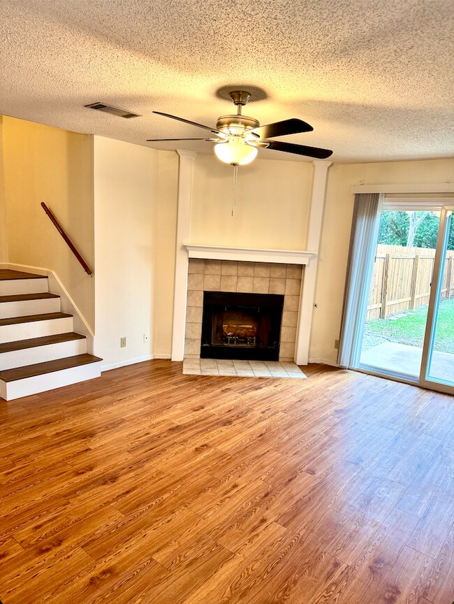 Building Photo - 8000 Tuscarora Trl