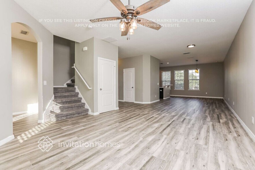Building Photo - 4298 Regal Town Ln