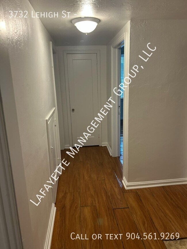 Building Photo - 3732 Lehigh St