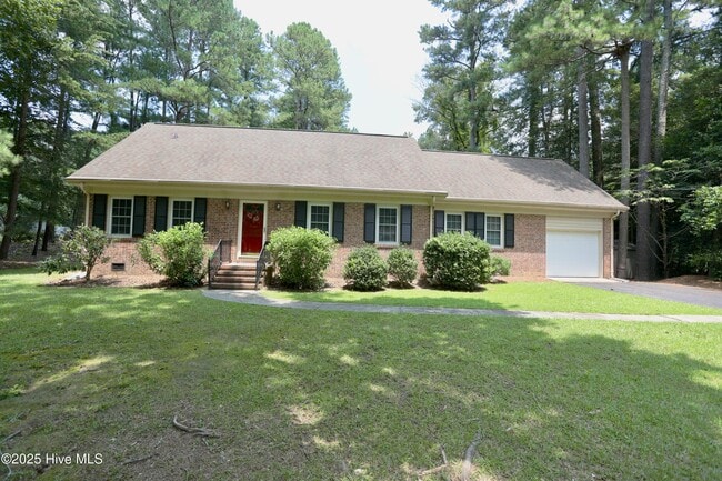 Building Photo - 202 Haldane Dr