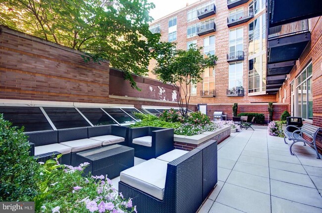 Building Photo - 1515 15th St NW
