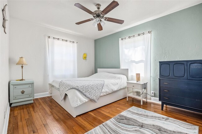 Building Photo - 2709 Upton St S