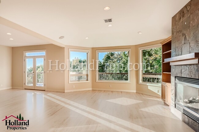 Building Photo - Gorgeous Single Home in Great location!!!