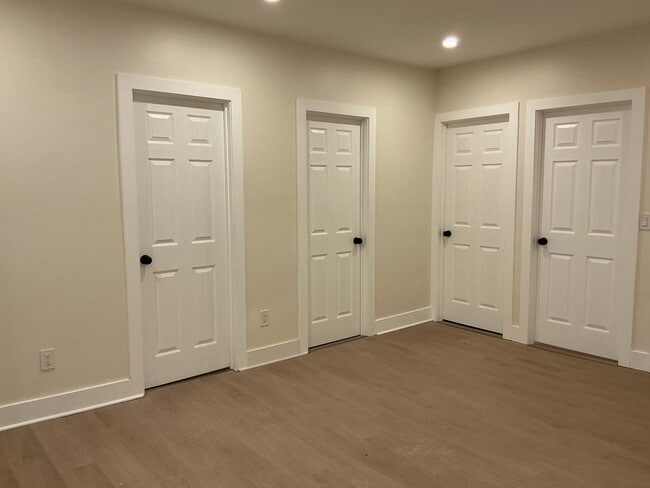 Building Photo - Refine Tyler Realty LLC