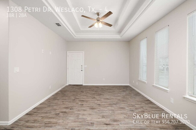 Building Photo - 1308 Petri Dr