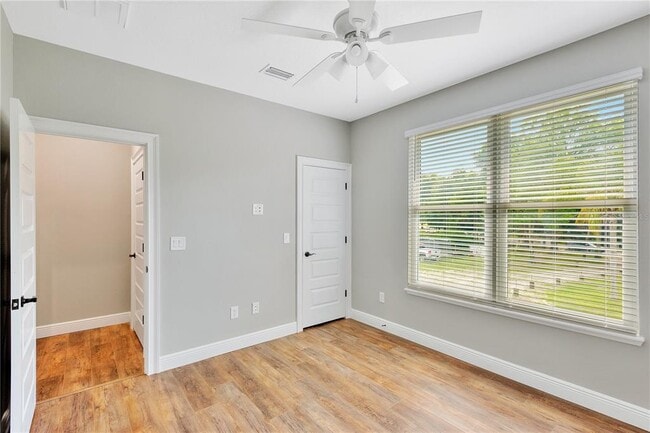 Building Photo - 1604 Rowland Dr