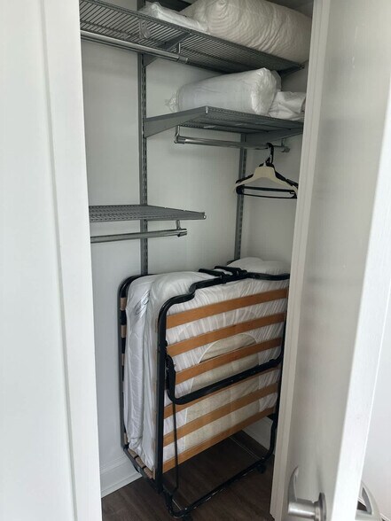 Building Photo - 677-679-679 Washington St