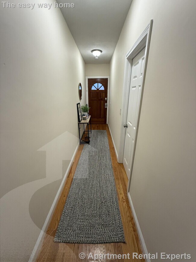 Building Photo - 58 Medford St