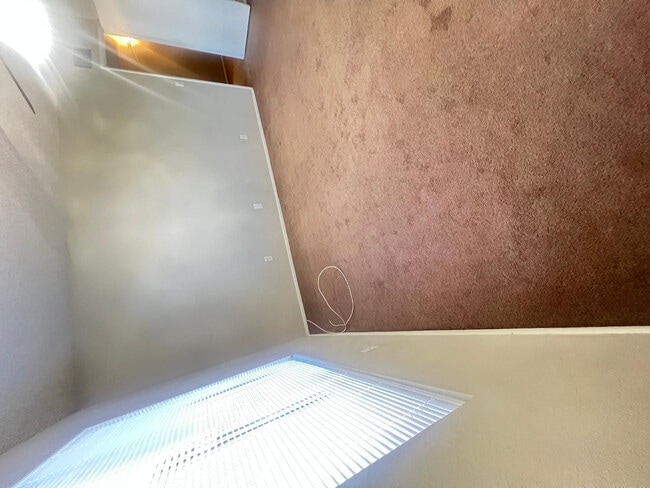 Building Photo - 6008 W Townley Ave