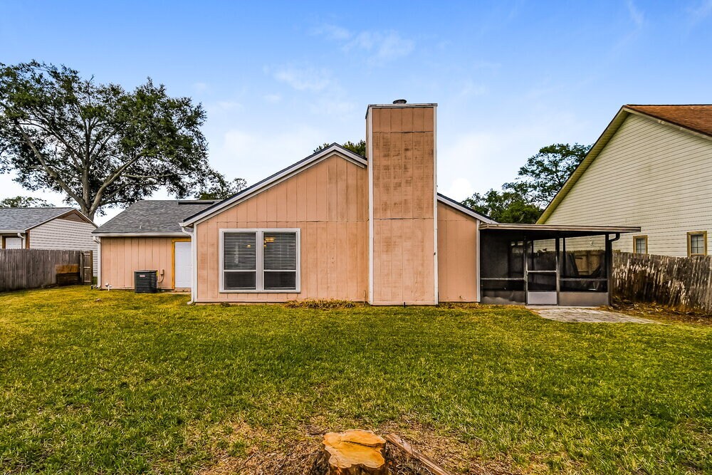 Building Photo - 7152 Holiday Hill Ct