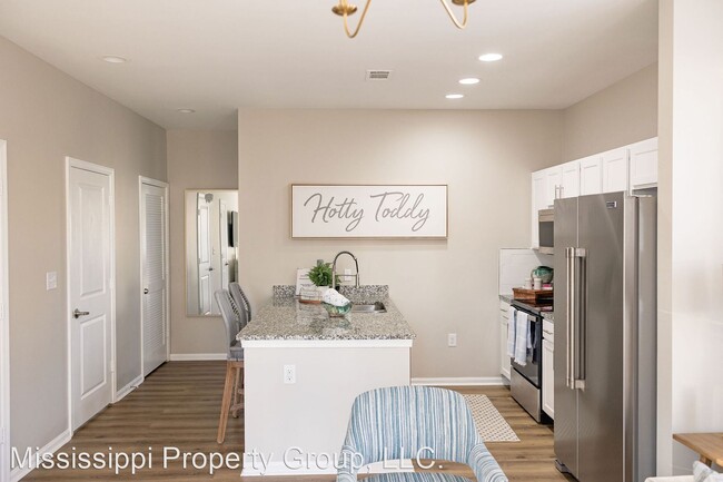Building Photo - 3 br, 3.5 bath House - 485 Olive Branch Way