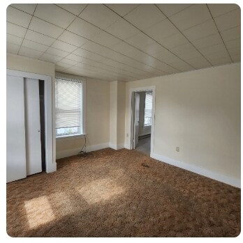 Building Photo - 200 N Market St
