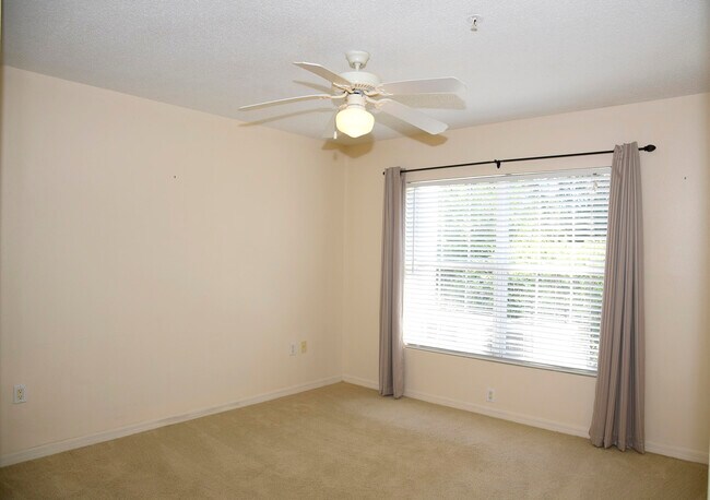 Building Photo - 4276 Calinda Ln
