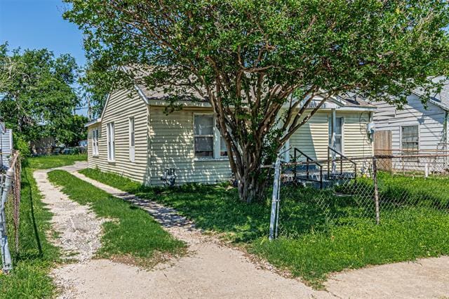 Building Photo - 3213 Obenchain St