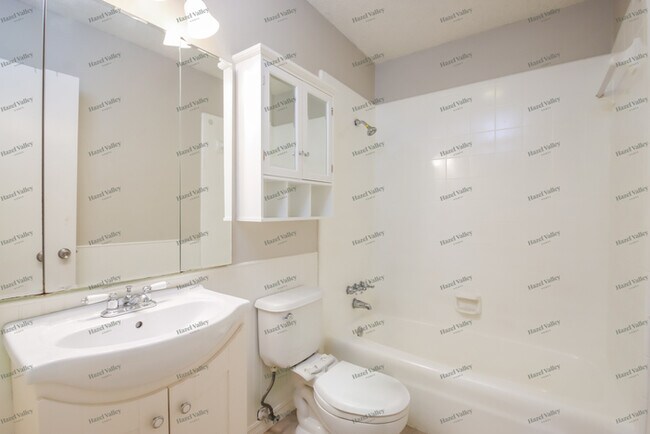 Building Photo - 14520 Alfalfa Ln