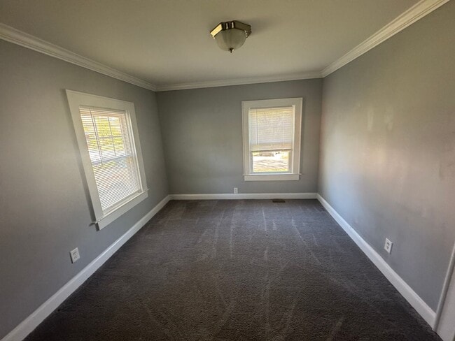 Building Photo - Walking distance to Downtown Kings Mountain, NC  =