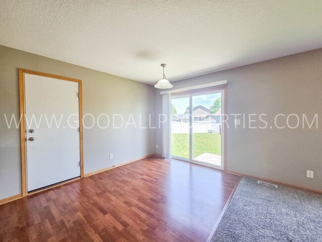 Building Photo - Urbandale Home in Waukee Schools with Office, Fireplace & 2-Car Garage