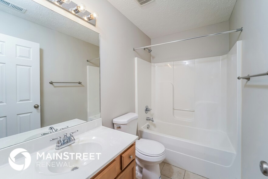 Building Photo - 8703 Chetwood Trace Dr