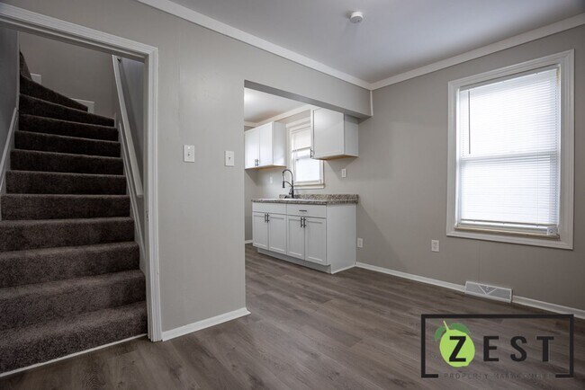 Building Photo - Beautiful house !!!!  OPEN HOUSE- 11/28 4PM-4:30PM