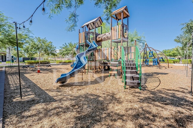 Building Photo - 2434 W Rowel Rd