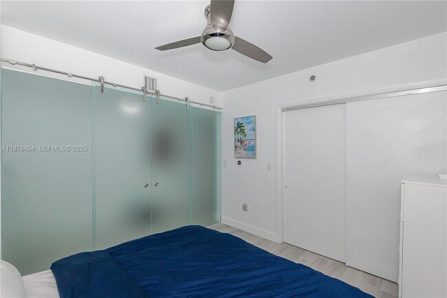 Building Photo - 1830 S Ocean Dr