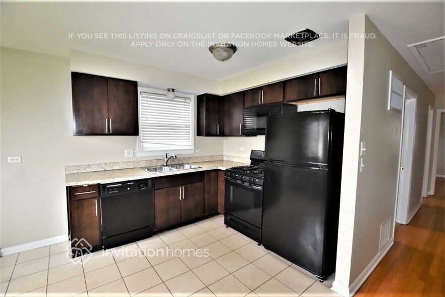 Building Photo - 5846 81st Pl