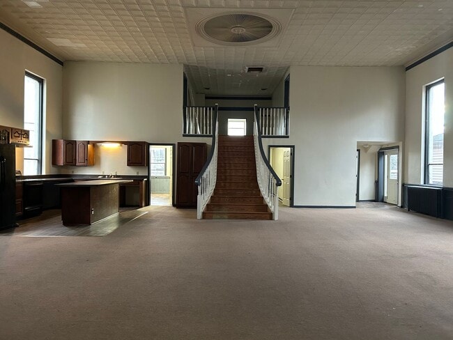 Building Photo - 624 Chestnut St