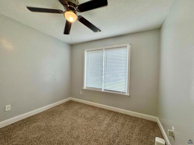 Building Photo - 508 Covington Cove