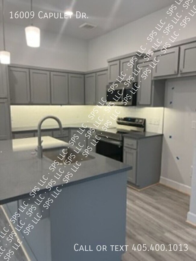 Building Photo - 16009 Capulet Dr