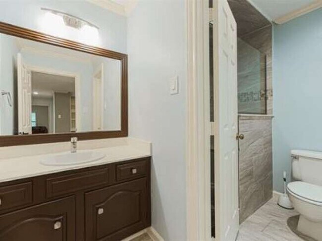 Building Photo - 20115 Echo Falls Dr