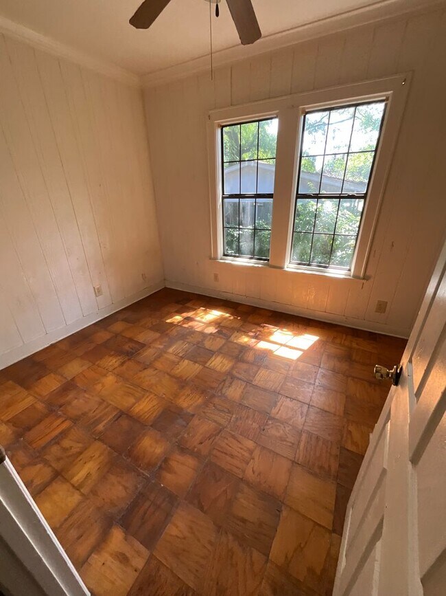 Building Photo - Section 8 Approved