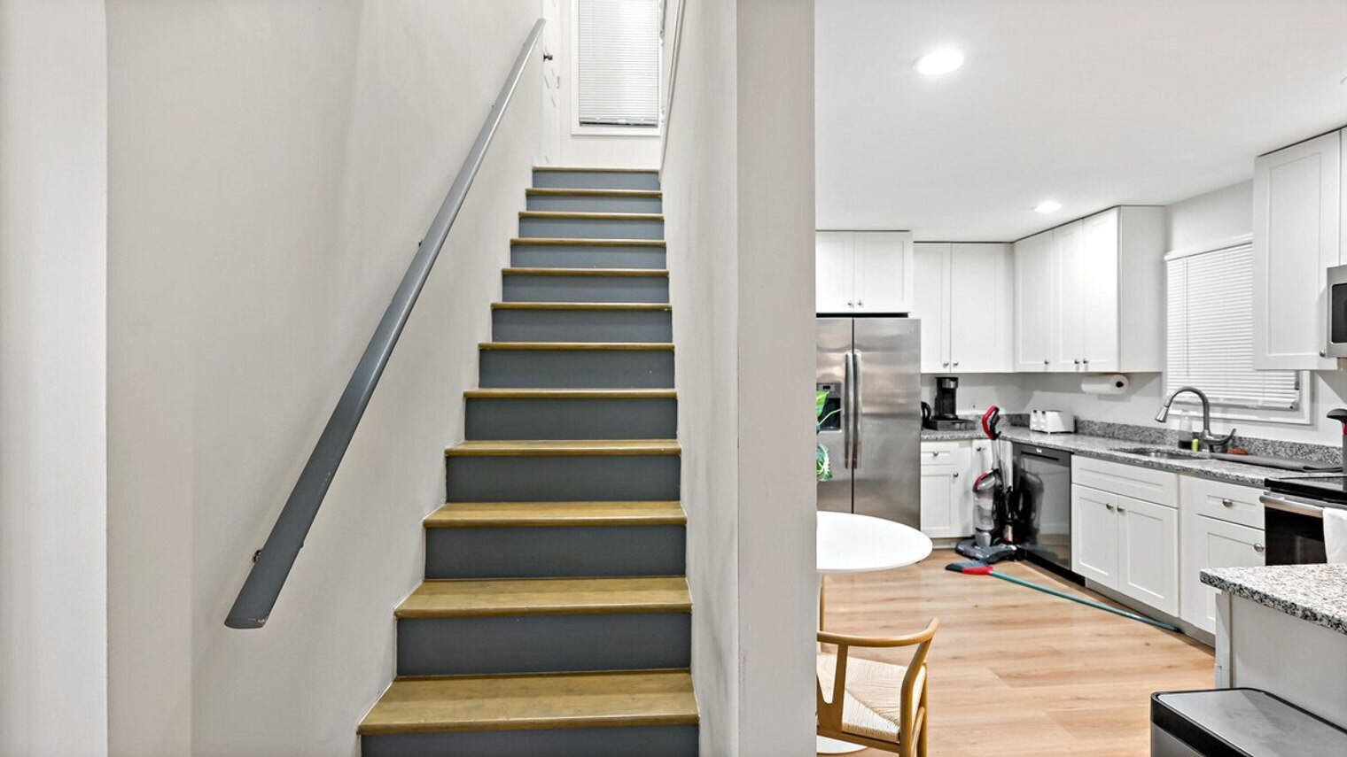 Building Photo - 5545 Davey St