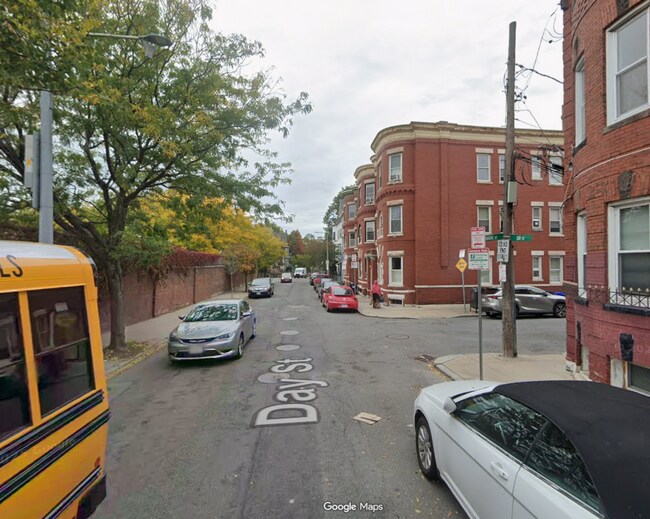 Building Photo - 40 Evergreen St