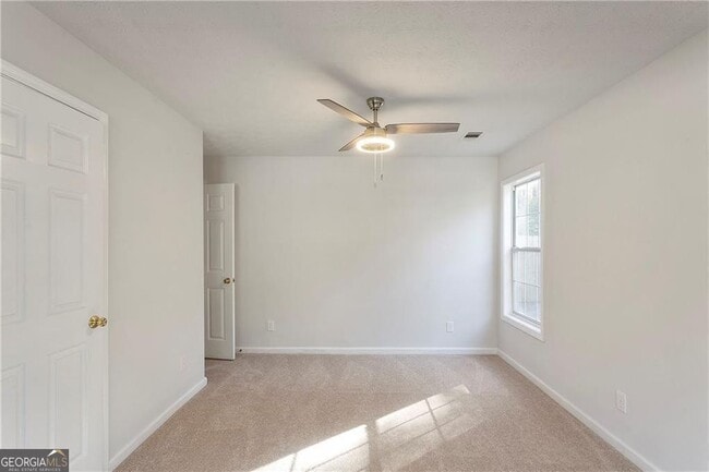 Building Photo - 2049 Manor Oak Ln