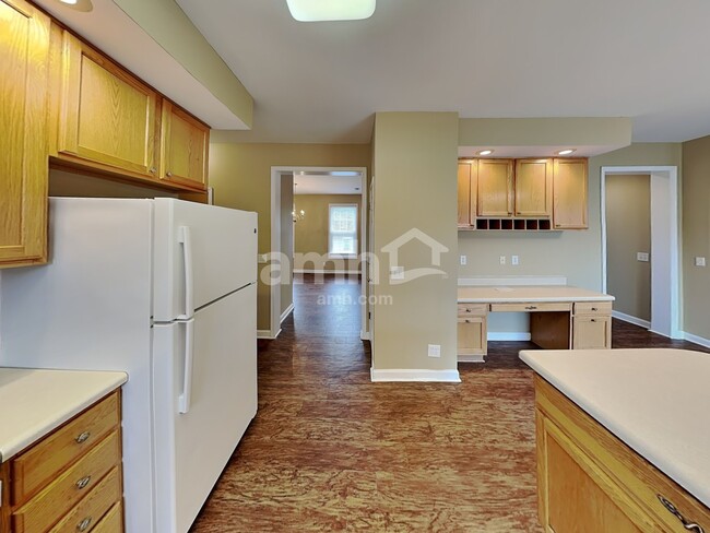 Building Photo - 1602 Solitude Ct