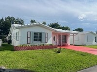 Building Photo - 8104 NW 58th Pl
