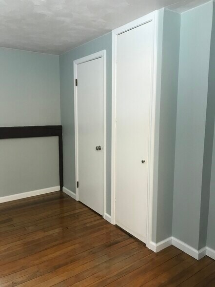 Building Photo - 11220 Vista Dr